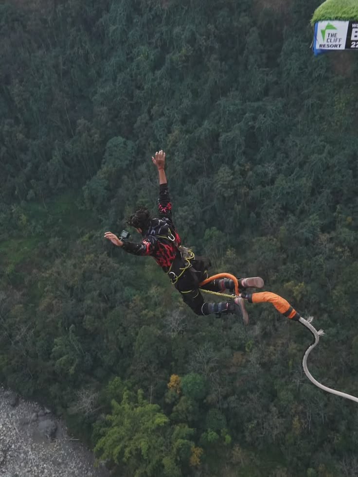 Bungy Jumping in Kushma ( The Cliff Nepal adn) in Kusma - Nepal tour